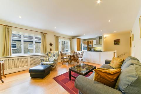 2 bedroom house to rent, The Coach House, SW19