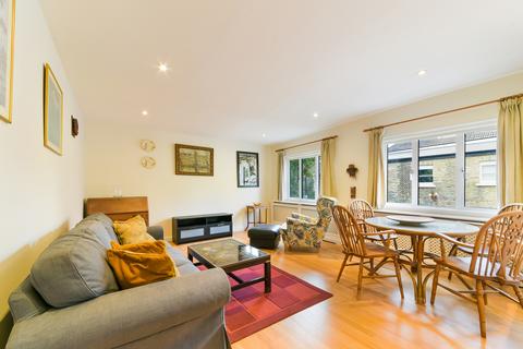 2 bedroom house to rent, The Coach House, SW19