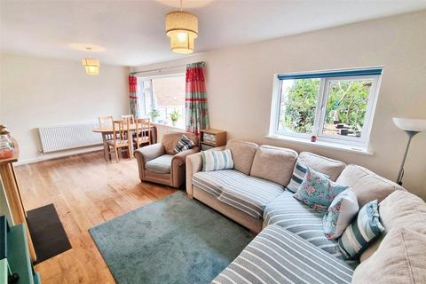 10 Ash Close, Ash, Aldershot, GU12 6AR