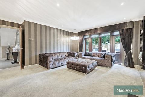 5 bedroom detached house for sale, Manor Road, Essex IG7