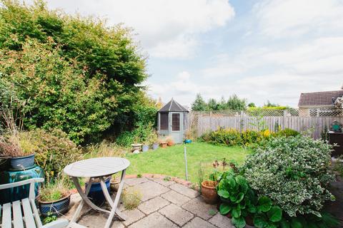 3 bedroom detached bungalow for sale, Horton Drive, Middleton Cheney, OX17