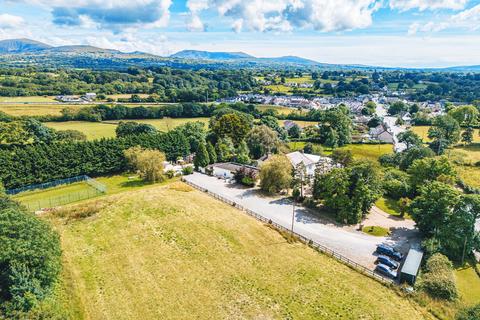 8 bedroom character property for sale, Gwynedd LL55