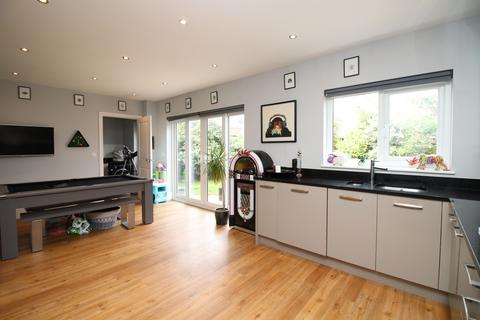 5 Cardinal Close, Fleetwood, FY7 6HA