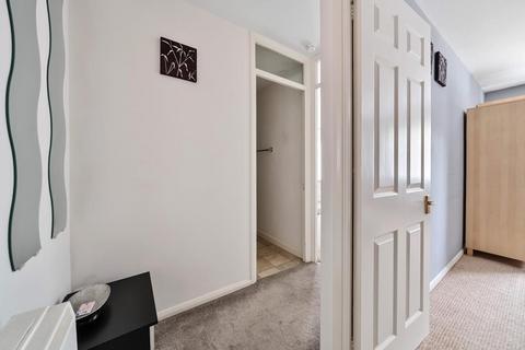 1 bedroom flat for sale, Aylesbury,  Buckinghamshire,  HP21