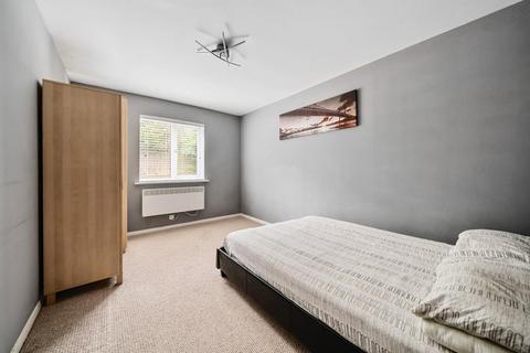 1 bedroom flat for sale, Aylesbury,  Buckinghamshire,  HP21