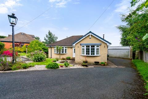 3 bedroom detached bungalow for sale, Leeds LS17