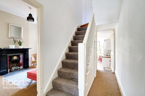 62 Barrett Road, London, E17 9ET