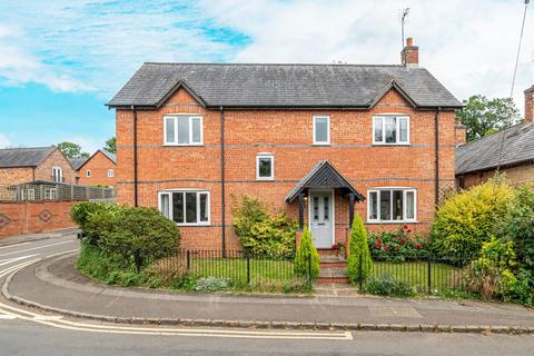 4 bedroom detached house for sale, High Street, Northampton NN6