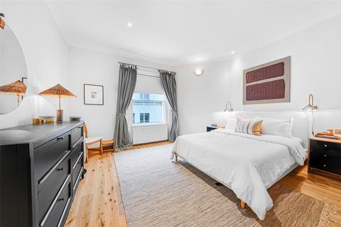 2 bedroom apartment to rent, Kensington Gate, London, W8