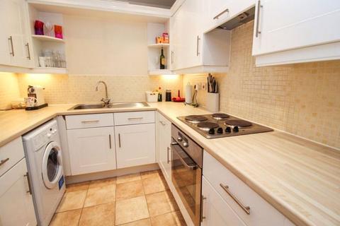 2 bedroom apartment for sale, Harbourne Close, Kenilworth, Warwickshire