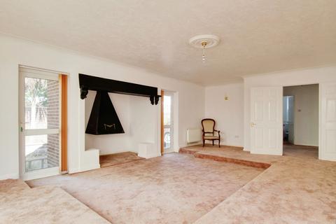 6 bedroom detached bungalow for sale, Old Green Road, Margate CT9