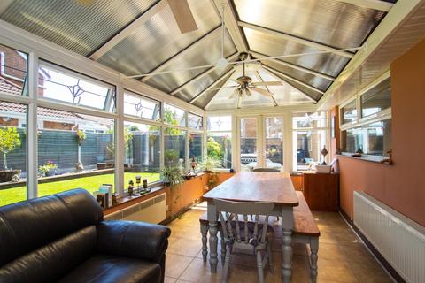 7 Aster Chase, Lower Darwen, Darwen, BB3 0QX