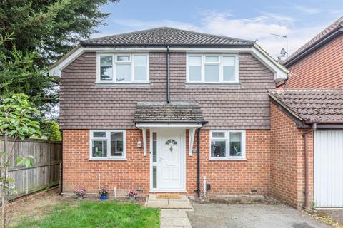 4 bedroom link detached house for sale, Sanway Road, West Byfleet KT14