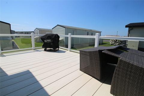 2 bedroom property for sale, Chewton Sounds, Naish Estate, Barton On Sea, Hampshire, BH25