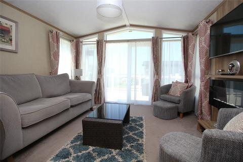 2 bedroom property for sale, Chewton Sounds, Naish Estate, Barton On Sea, Hampshire, BH25