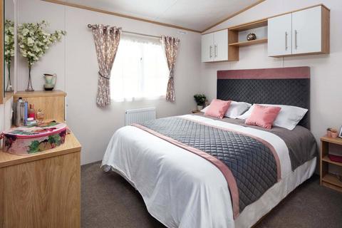 2 bedroom detached house for sale, White Rose Holiday Park, Hutton Sessay, Thirsk, YO7