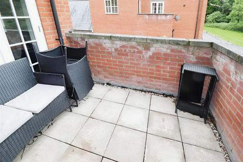 21 Greensleeves Drive, Warley, Brentwood, CM14 5WD