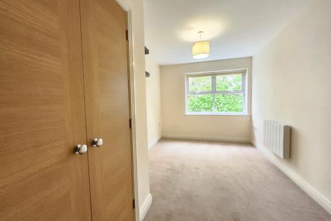 2 bedroom flat to rent, Ashville Way, Wokingham, RG41 2AY