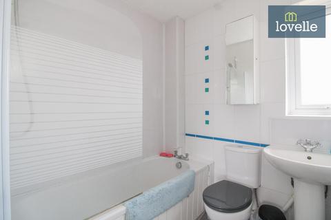 19 Fortuna Way, Grimsby, DN37 9SH