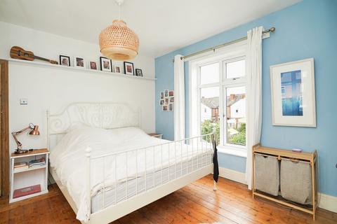 10 Linscott Road, Sheffield, S8 0HF