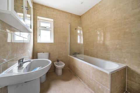 4 bedroom semi-detached house for sale, North Crescent,  Finchley,  N3