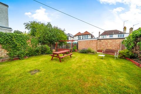 27 North Crescent, London, N3 3LL