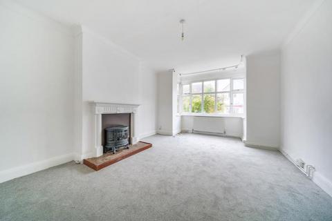 27 North Crescent, London, N3 3LL
