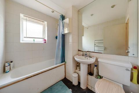 1 bedroom maisonette for sale, Slough,  Berkshire,  SL2