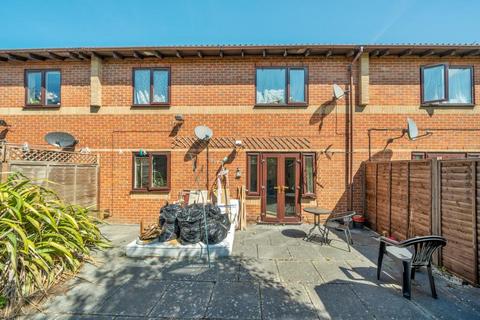 1 bedroom maisonette for sale, Slough,  Berkshire,  SL2