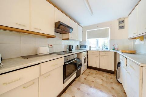 undefined, Slough,  Berkshire,  SL2