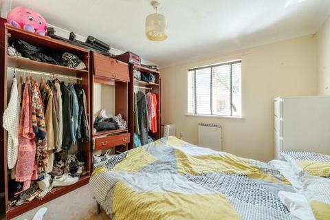 undefined, Slough,  Berkshire,  SL2
