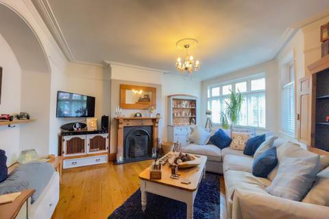 3 bedroom terraced house for sale, Cross Lane East, Gravesend, DA12