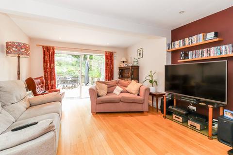 41 Deanway, Chalfont St Giles, HP8 4JX