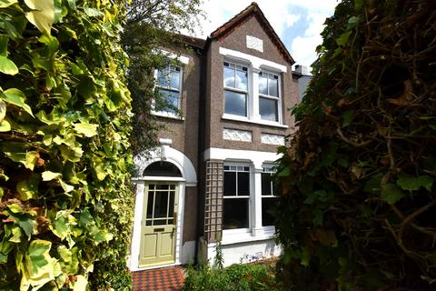 3 bedroom detached house for sale, Heathwood Gardens, Charlton, SE7