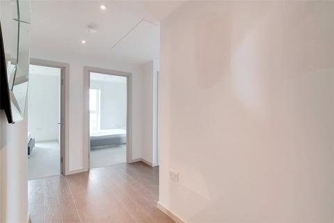 3 bedroom apartment to rent, Glasshouse Gardens London E20