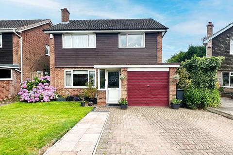 4 bedroom detached house for sale, Clifton Crescent, Solihull, B91 3LG