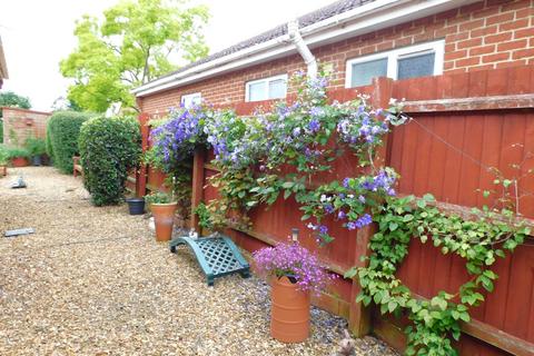 10 Cross Road, Sutton St Edmund, Spalding, PE12 0LS