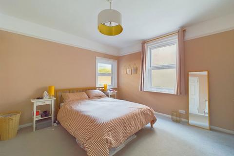 2 bedroom maisonette for sale, Norfolk Road, Horsham RH12