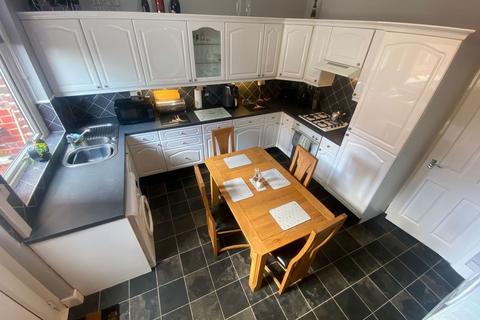 268 Fields New Road, Chadderton, Oldham, OL9 8NZ