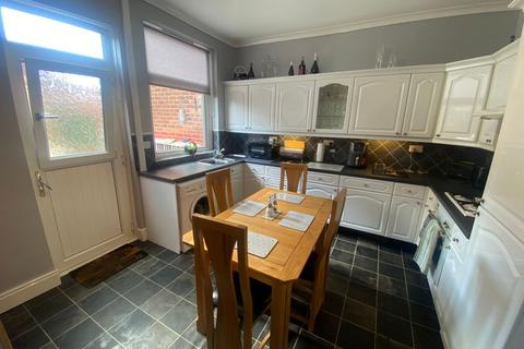268 Fields New Road, Chadderton, Oldham, OL9 8NZ