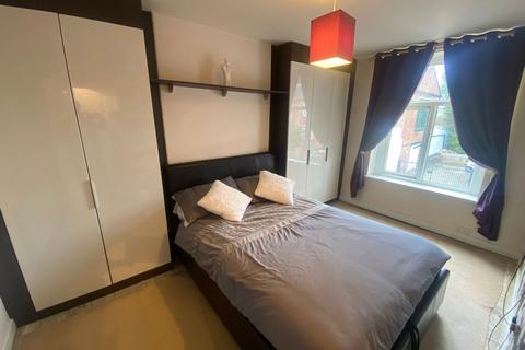 268 Fields New Road, Chadderton, Oldham, OL9 8NZ