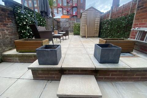 268 Fields New Road, Chadderton, Oldham, OL9 8NZ