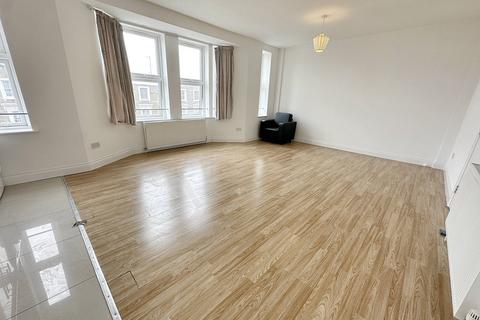 1 bedroom flat to rent, The Vale, London W3