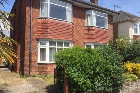 2 bedroom flat to rent, Mortimer Road, Charminster, Bournemouth, Dorset, BH8