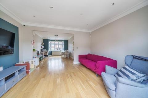 4 bedroom detached house to rent, Tillingbourne Gardens,  Finchley,  N3