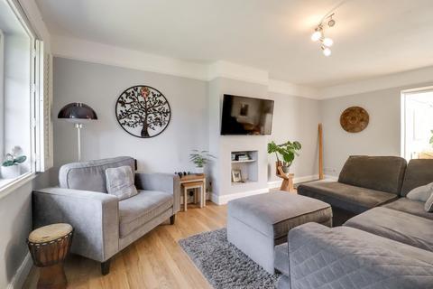 27 Approach Road, West Molesey, KT8 2LL