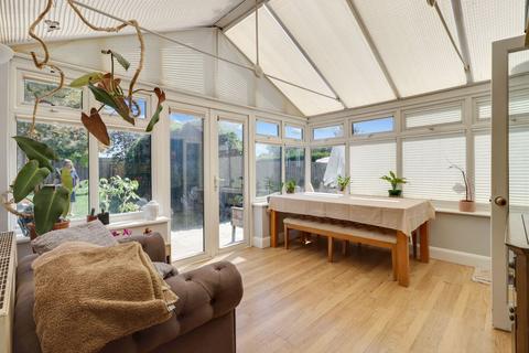 27 Approach Road, West Molesey, KT8 2LL