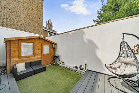 33 Clements Road, London, SE16 4DW