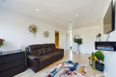 33 Garron Close, Aylesbury, HP21 9LZ