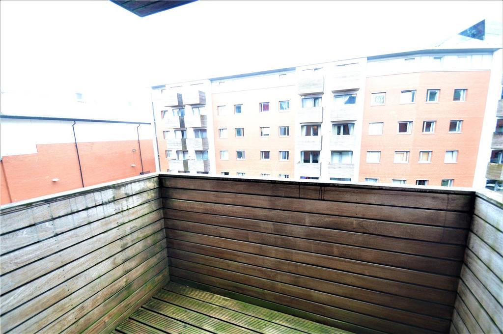 Apartment in West Midlands - More